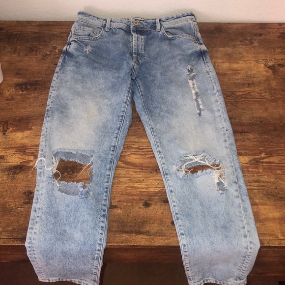 Ripped Jeans with Hand Painted stars on the back - Picture 2 of 3